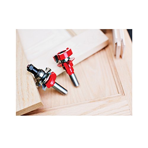 Freud 1-11/16 In. (Dia.) Premier Adjustable Rail & Stile Bit with 1/2 In. Shank Fashion